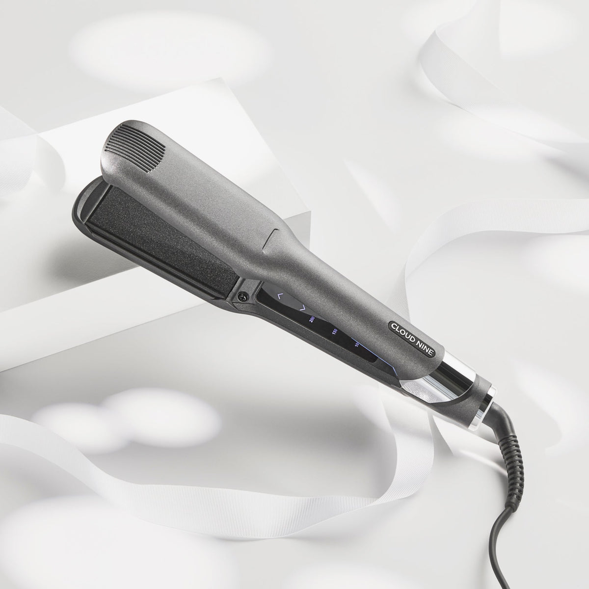 Cloud Nine Wide Starlight Straightener